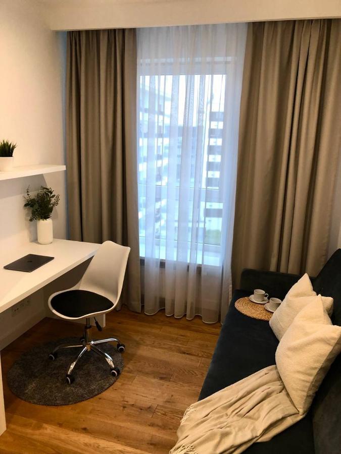 Apartaments Airport Okecie Premium Varsavia Esterno foto